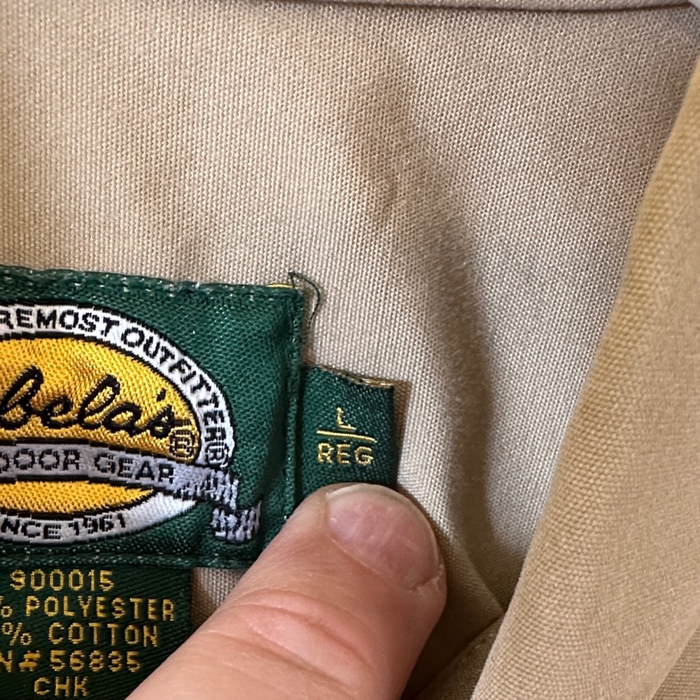 Cabela's Men's Lightweight Button-Front Bush Shirt in Khaki - Picture 3 of 4